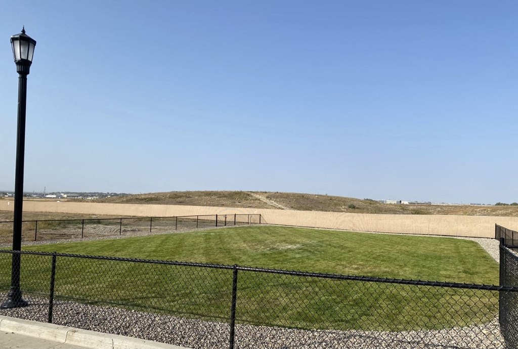 The Retreat Apartment Homes, 3602 7th Street West, Williston, ND RentCafe